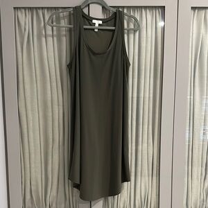 Elegant Olive Green Sleeveless Dress